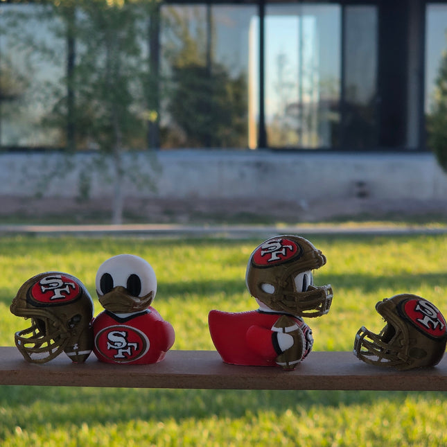 San Francisco 49ers Football Duck – 3D Printed Collector Figure | NFL Fan Gift, Desk Decor, Dashboard Mascot